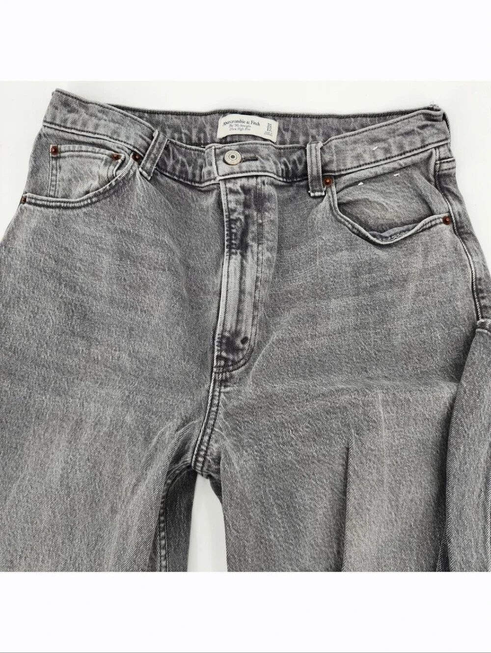 Abercrombie Fitch The 90s Straight Jean Ultra High Rise Womens Size 31/12L Faded